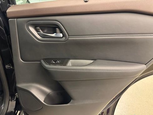 Used 2023 Nissan Rogue SL w/ SL Premium Package image 28