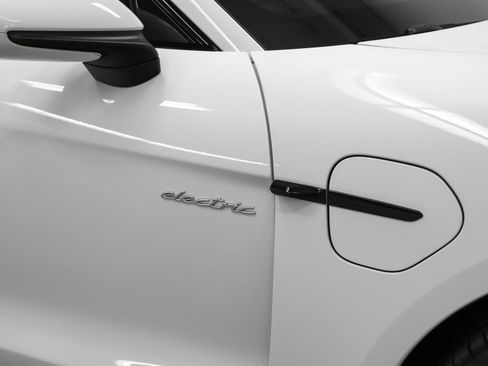 Certified 2024 Porsche Taycan Turbo S image 18