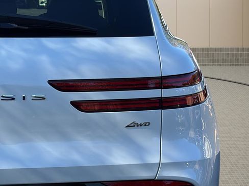 Certified 2026 Genesis GV70 2.5T image 13