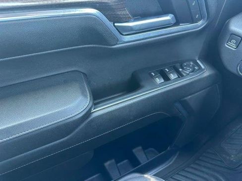 Used 2024 Chevrolet Silverado 1500 LT AWD/4WD image 46