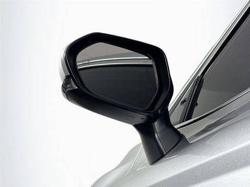 Certified 2023 Toyota Camry SE w/ Convenience Package image 5