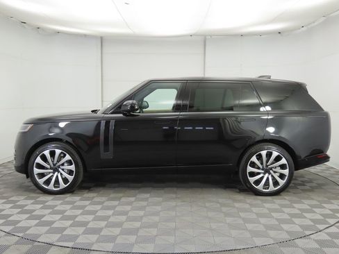 New 2026 Land Rover Range Rover Long Wheelbase SE image 8