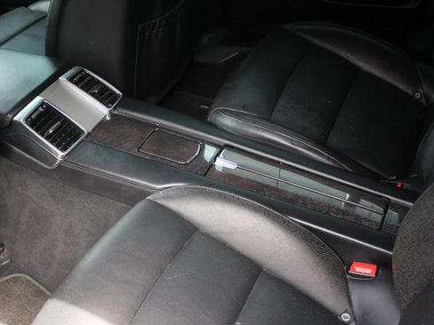 Used 2013 Porsche Panamera GTS image 35