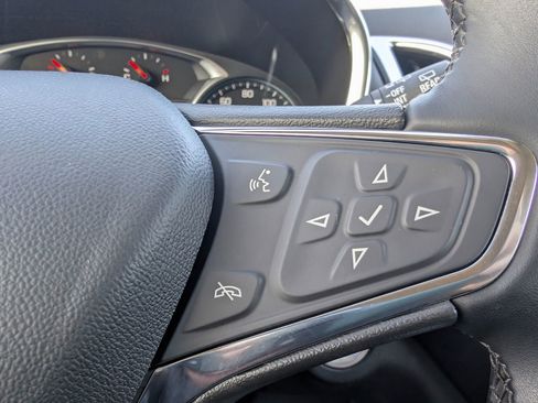 Used 2024 Chevrolet Equinox LT AWD/4WD image 15