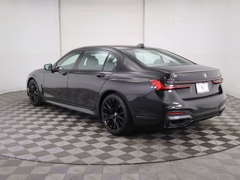 Certified 2022 BMW 740i w/ M Sport Package image 7