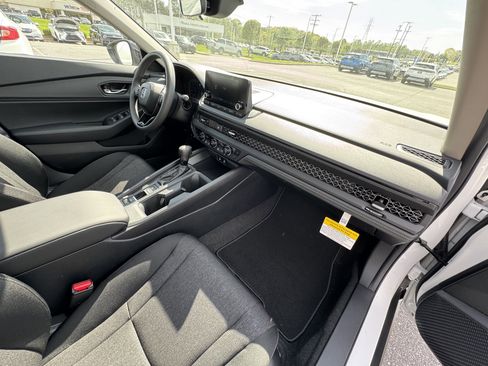 New 2026 Honda Accord SE image 32