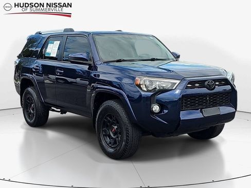 Used 2019 Toyota 4Runner SR5 AWD/4WD image 1