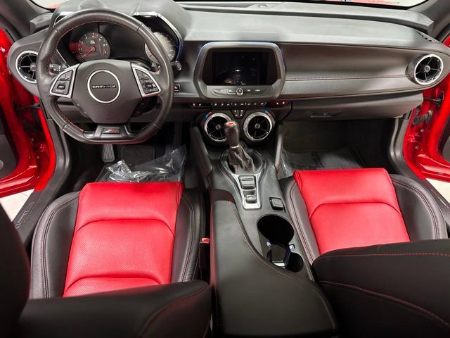 Used 2022 Chevrolet Camaro SS RWD image 2