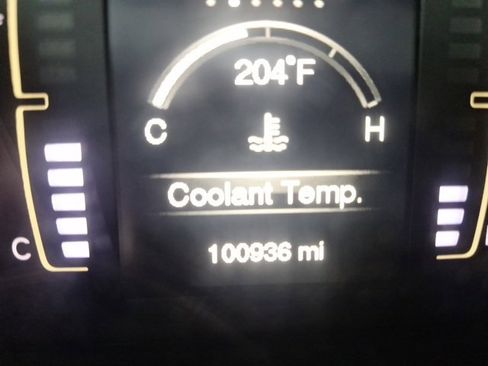 Used 2014 Jeep Cherokee Latitude w/ Comfort/Convenience Group image 18