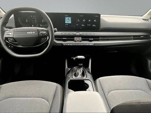Used 2025 Kia K4 FWD image 7