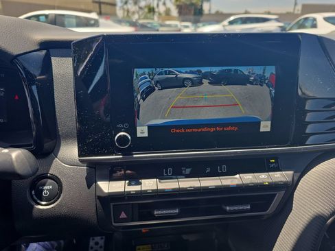 Used 2025 Toyota Camry SE FWD image 19