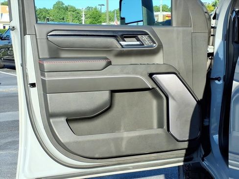 Used 2025 GMC Sierra 2500 AT4X w/ AT4X AEV Edition AWD/4WD image 5