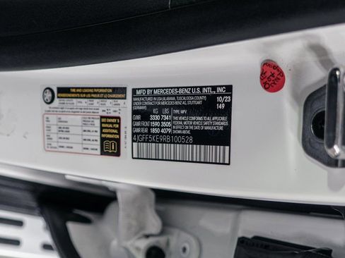 Used 2024 Mercedes-Benz GLS 450 4MATIC image 40