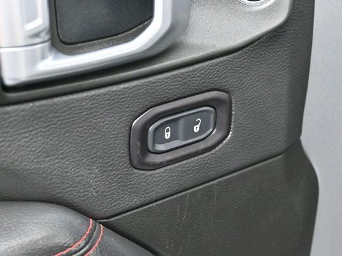 Used 2020 Jeep Wrangler Unlimited Rubicon AWD/4WD image 11