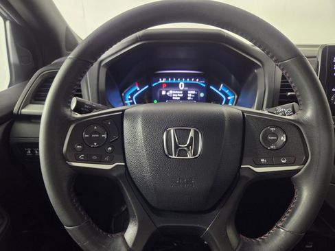 Used 2023 Honda Odyssey Sport image 15