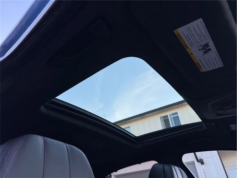 Used 2016 BMW M5 image 49