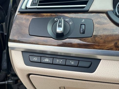 Used 2013 BMW 740Li xDrive AWD/4WD image 34
