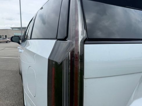 Certified 2026 Cadillac Escalade Sport w/ LPO, ONYX Package AWD/4WD image 10