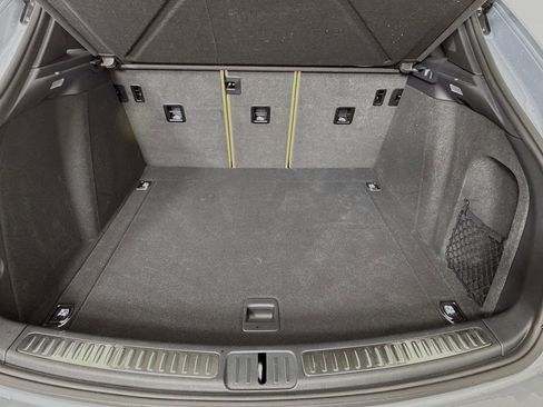 Certified 2025 Porsche Macan image 29