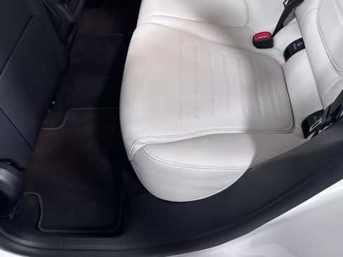Used 2023 Mercedes-Benz GLC 300 4MATIC image 21