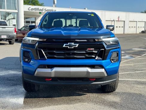 Used 2023 Chevrolet Colorado Z71 w/ Z71 Convenience Package 2 AWD/4WD image 9