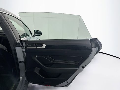 Used 2023 Volkswagen Arteon SEL Premium image 31