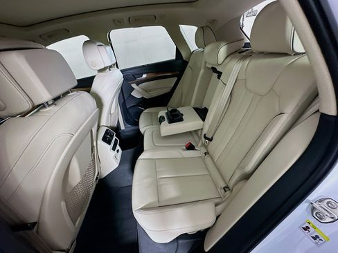 Used 2021 Audi Q5 Premium Plus w/ Premium Plus Package image 26