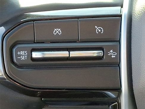 Used 2023 Chevrolet Colorado ZR2 w/ ZR2 Convenience Package III image 21