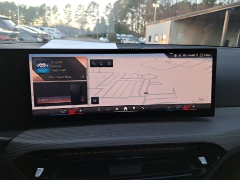 New 2026 BMW 330i Sedan w/ M Sport Package image 22