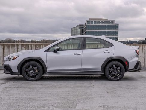 Used 2022 Subaru WRX Limited image 3