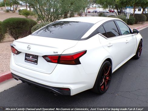 Used 2021 Nissan Altima 2.5 SR FWD image 6
