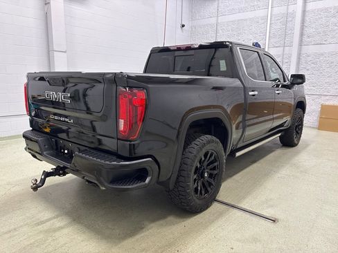 Used 2021 GMC Sierra 1500 Denali w/ Denali Carbonpro Edition AWD/4WD image 3