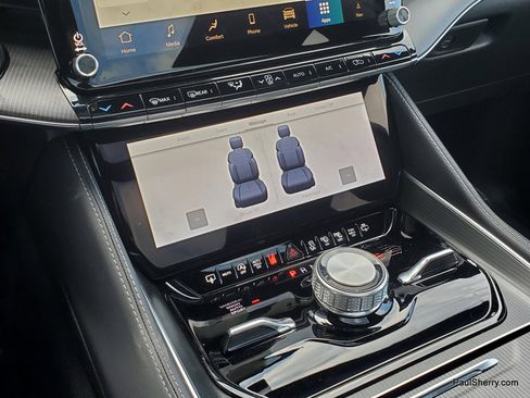 New 2026 Jeep Grand Wagoneer Summit image 41