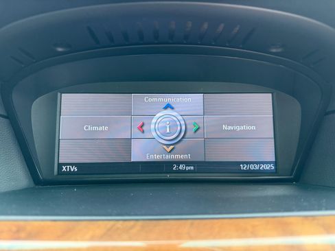 Used 2009 BMW 528i xDrive Sedan image 36