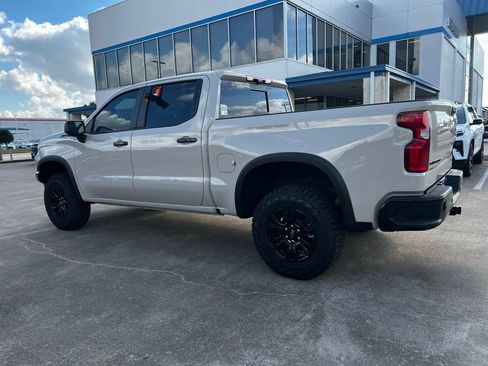 New 2026 Chevrolet Silverado 1500 ZR2 w/ LPO, Dark Essentials Package image 16