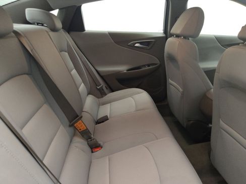 Used 2022 Chevrolet Malibu LS FWD image 19