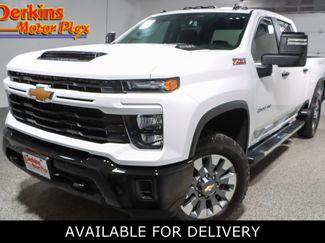 Used 2025 Chevrolet Silverado 2500 Custom w/ Custom Value Package AWD/4WD video 1