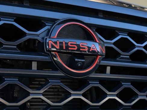 Used 2022 Nissan Frontier PRO-4X w/ Pro-4X Premium Package AWD/4WD image 7