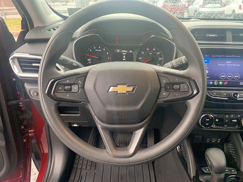 Certified 2023 Chevrolet TrailBlazer LT w/ Convenience Package image 11