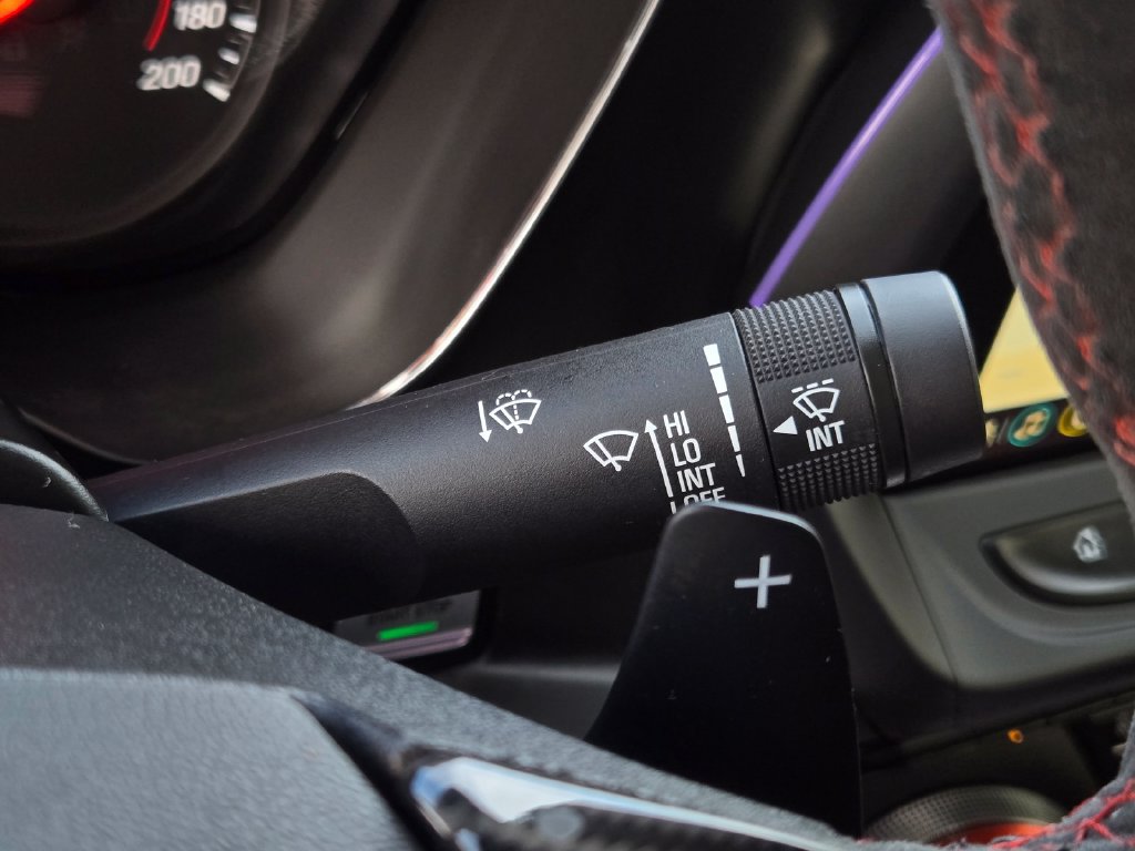 Used 2019 Chevrolet Camaro ZL1 RWD image 35