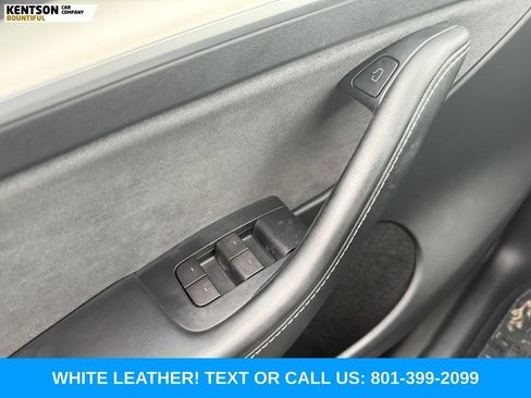 Used 2023 Tesla Model Y Performance AWD/4WD image 16