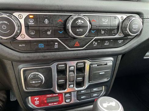 Used 2024 Jeep Wrangler Unlimited Rubicon 4xe w/ Capability Package image 18