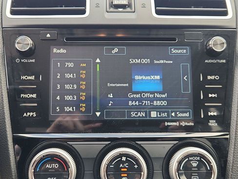 Used 2018 Subaru Forester 2.5i Premium AWD/4WD image 13