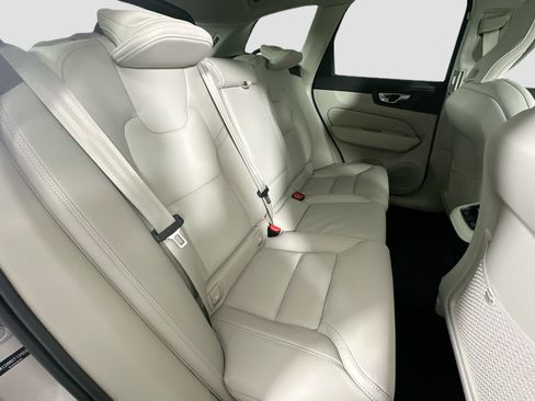 New 2026 Volvo XC60 B5 Ultra w/ Protection Package Premier image 29