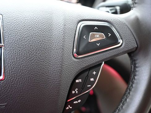 Used 2018 Lincoln MKC Reserve image 12