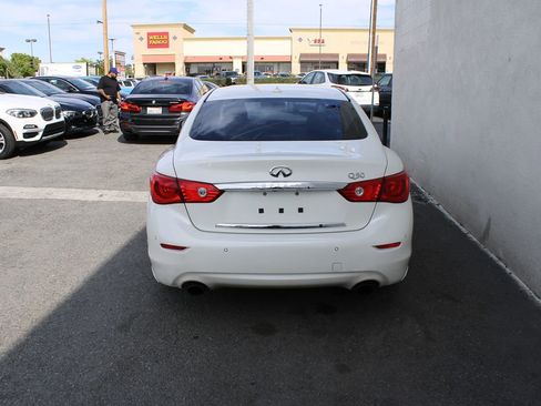 Used 2016 INFINITI Q50 3.0t Premium w/ Driver Assistance Package image 6