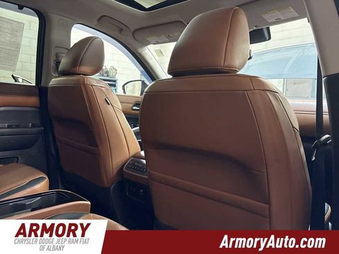 Used 2022 Nissan Pathfinder Platinum w/ Cargo Package image 39