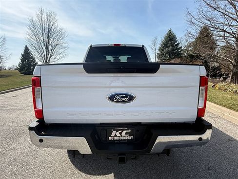 Used 2018 Ford F250 XLT w/ XLT Value Package AWD/4WD image 7