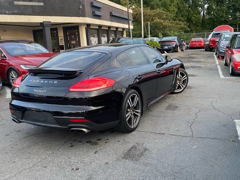 Used 2014 Porsche Panamera 4 w/ Premium Package image 11