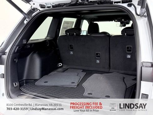 New 2025 Jeep Grand Cherokee Altitude image 14